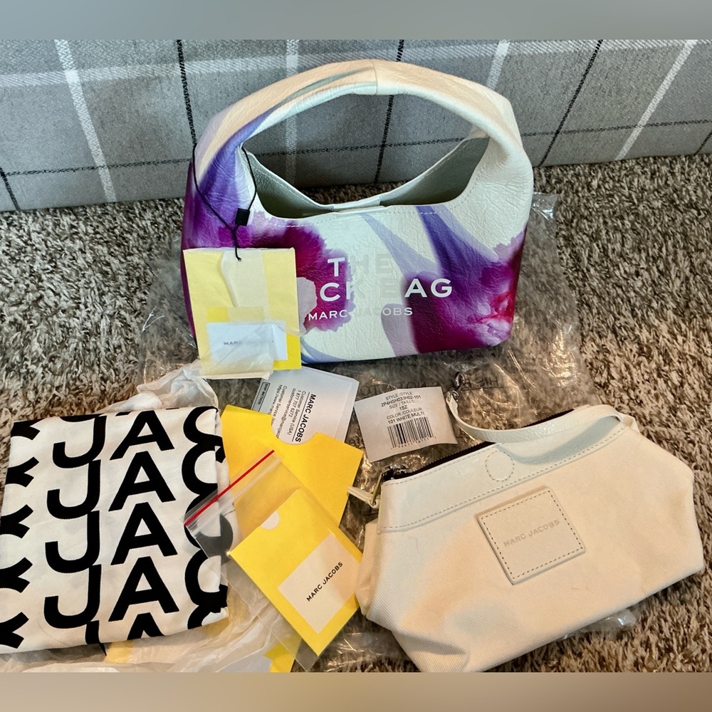 FINAL PRICE..NWT Marc Jacobs Future Floral THE SACK BAG